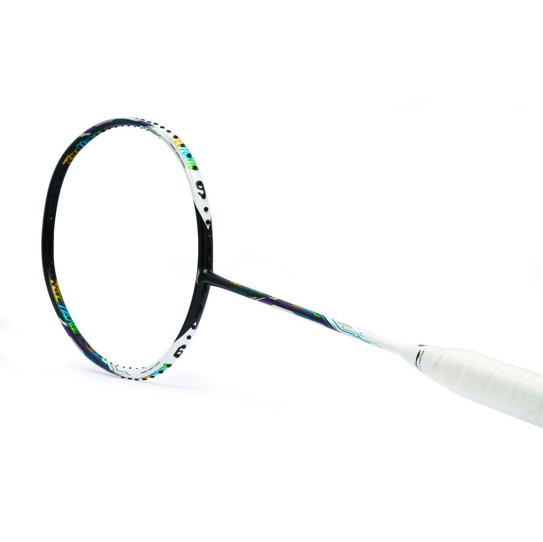 Side view of Tectonic 9 Limited edition Badminton racket by Li-ning studio
